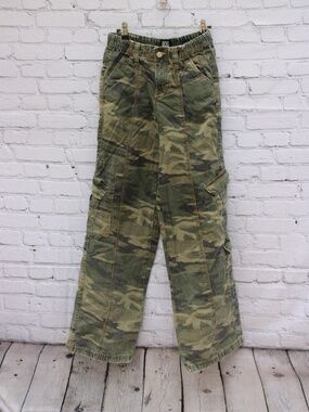 BDG Urban Outfitters Y2K Camo Cargo Pants XS